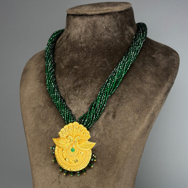 CRYSTAL RANI HAAR - Image 2