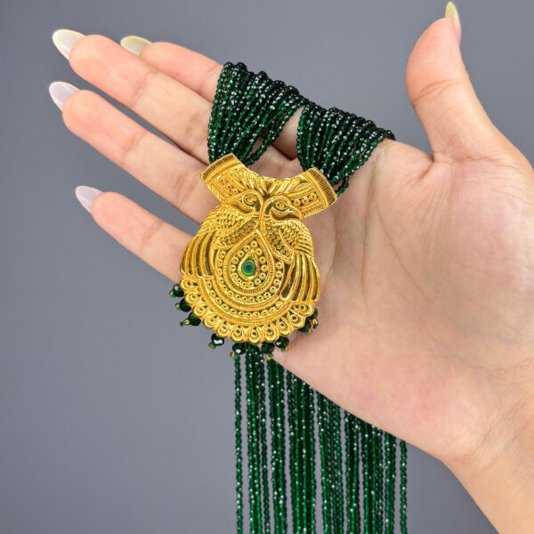 CRYSTAL RANI HAAR - Image 1