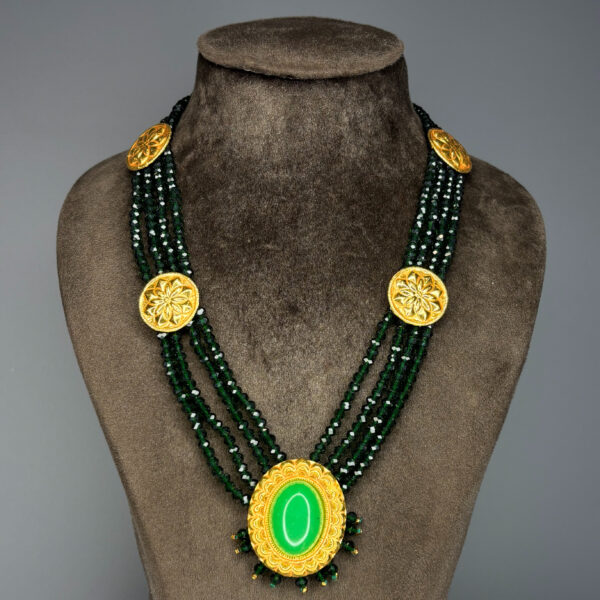 CRYSTAL RANI HAAR - Image 2