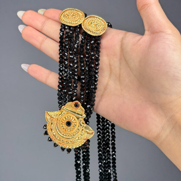 CRYSTAL RANI HAAR - Image 1