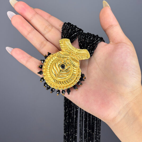 CRYSTAL RANI HAAR - Image 1