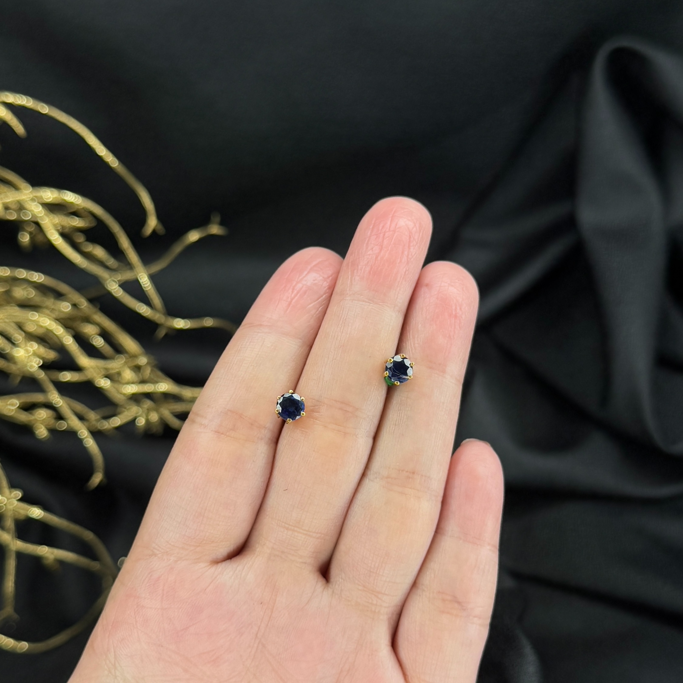 IMG_7093 GOLD EARRINGS - Image 1