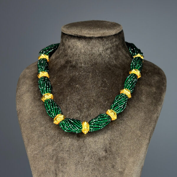 CRYSTAL HAAR - Image 2