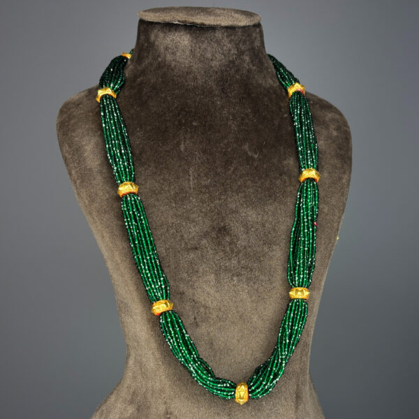 CRYSTAL HAAR - Image 2