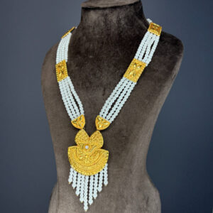 CRYSTAL HAAR
