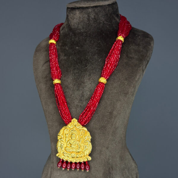 CRYSTAL HAAR - Image 2