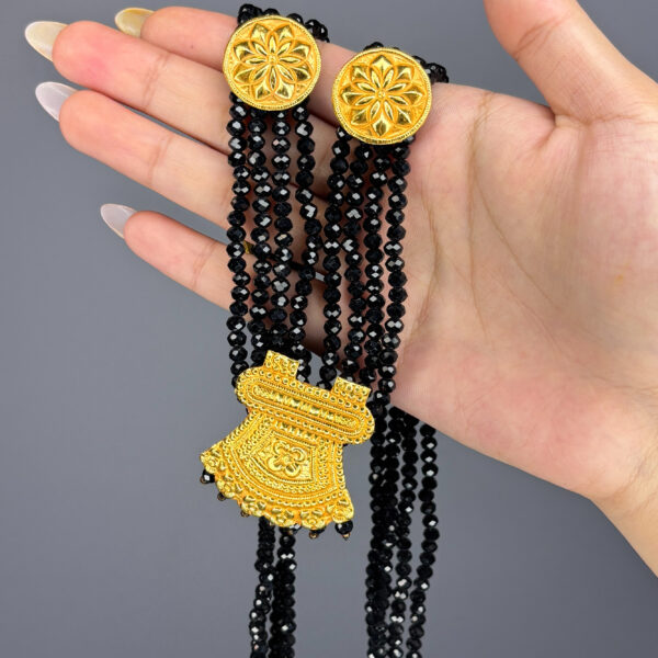 CRYSTAL RANI HAAR - Image 1