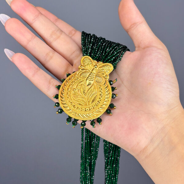 CRYSTAL RANI HAAR - Image 1