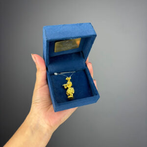 GOLD PENDENT
