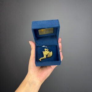 GOLD PENDENT