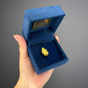 GOLD PENDENT