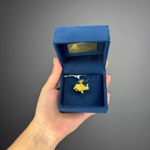 GOLD PENDENT