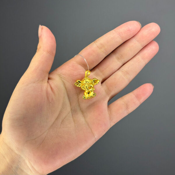 GOLD PENDENT - Image 1