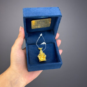 GOLD PENDENT