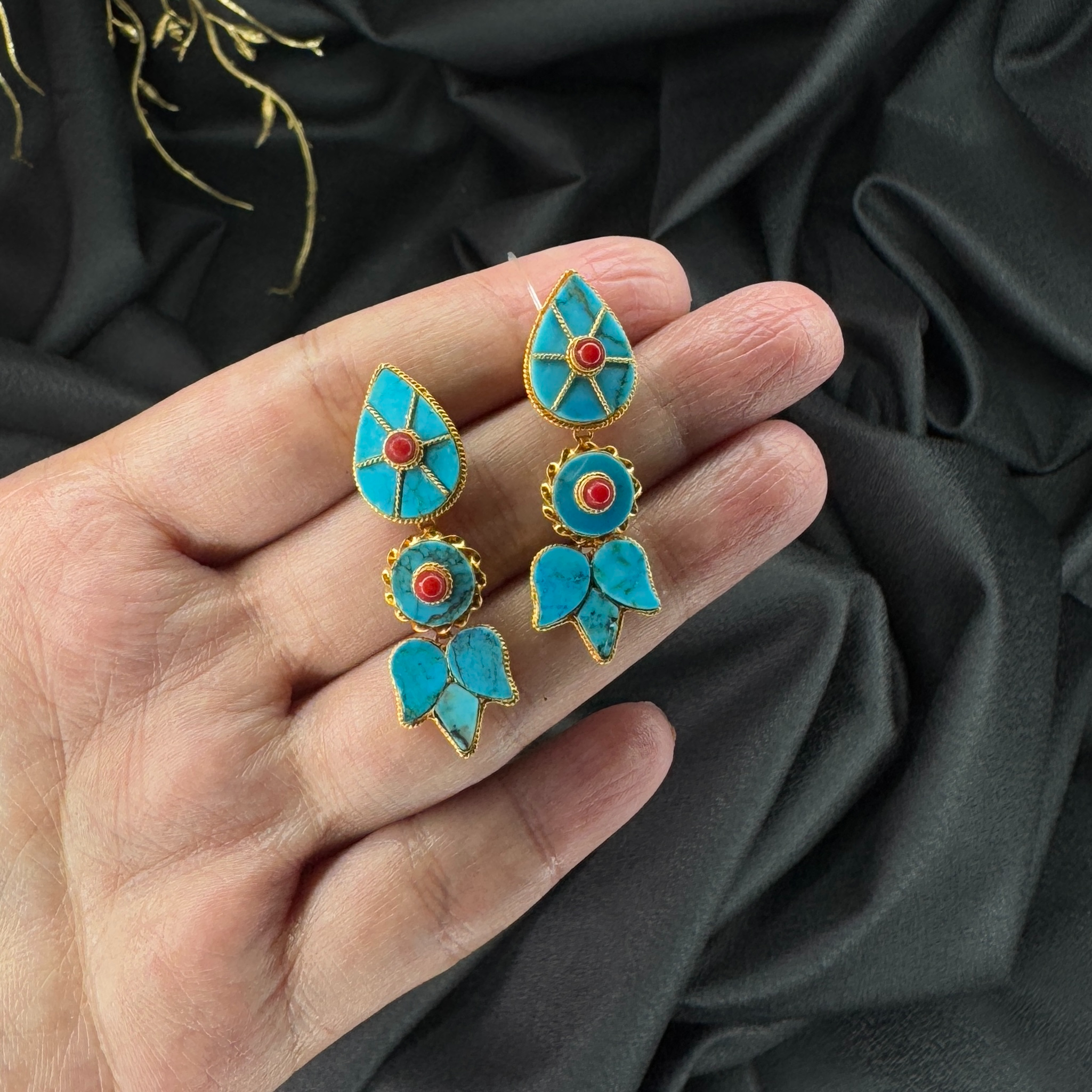 IMG_6988 GOLD EARRINGS - Image 1