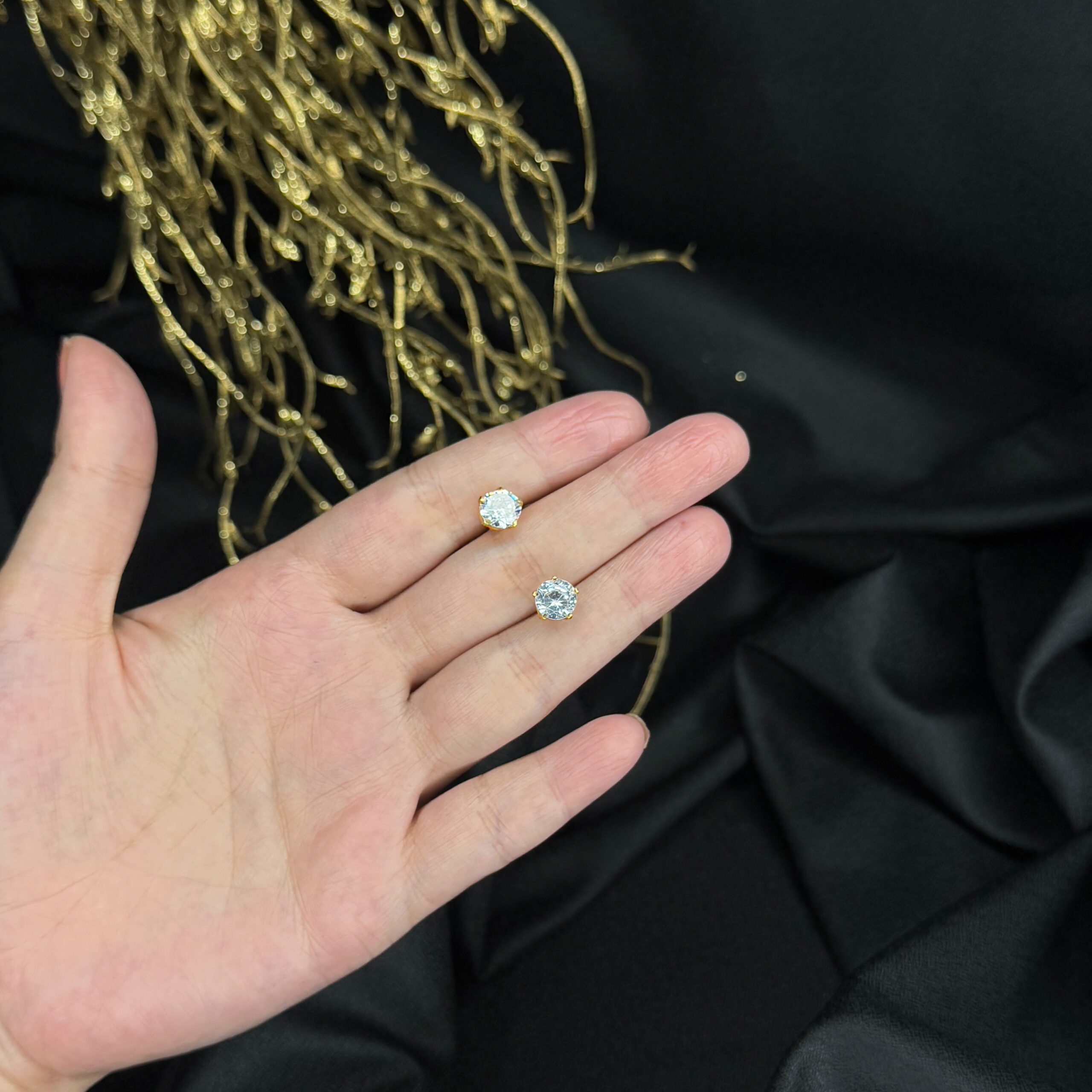 IMG_7065 GOLD EARRINGS - Image 1