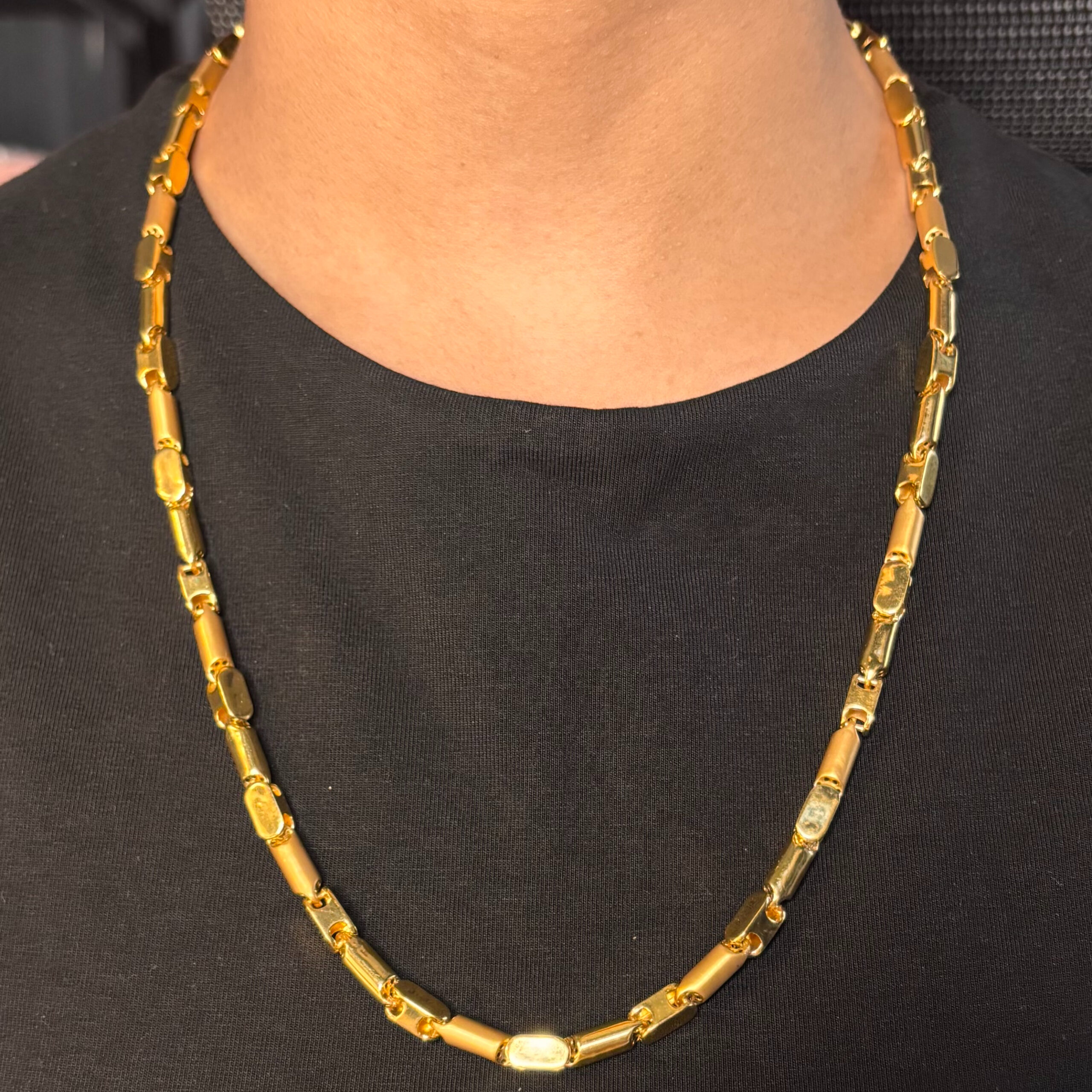 IMG_2782 9KT CHAIN - Image 1