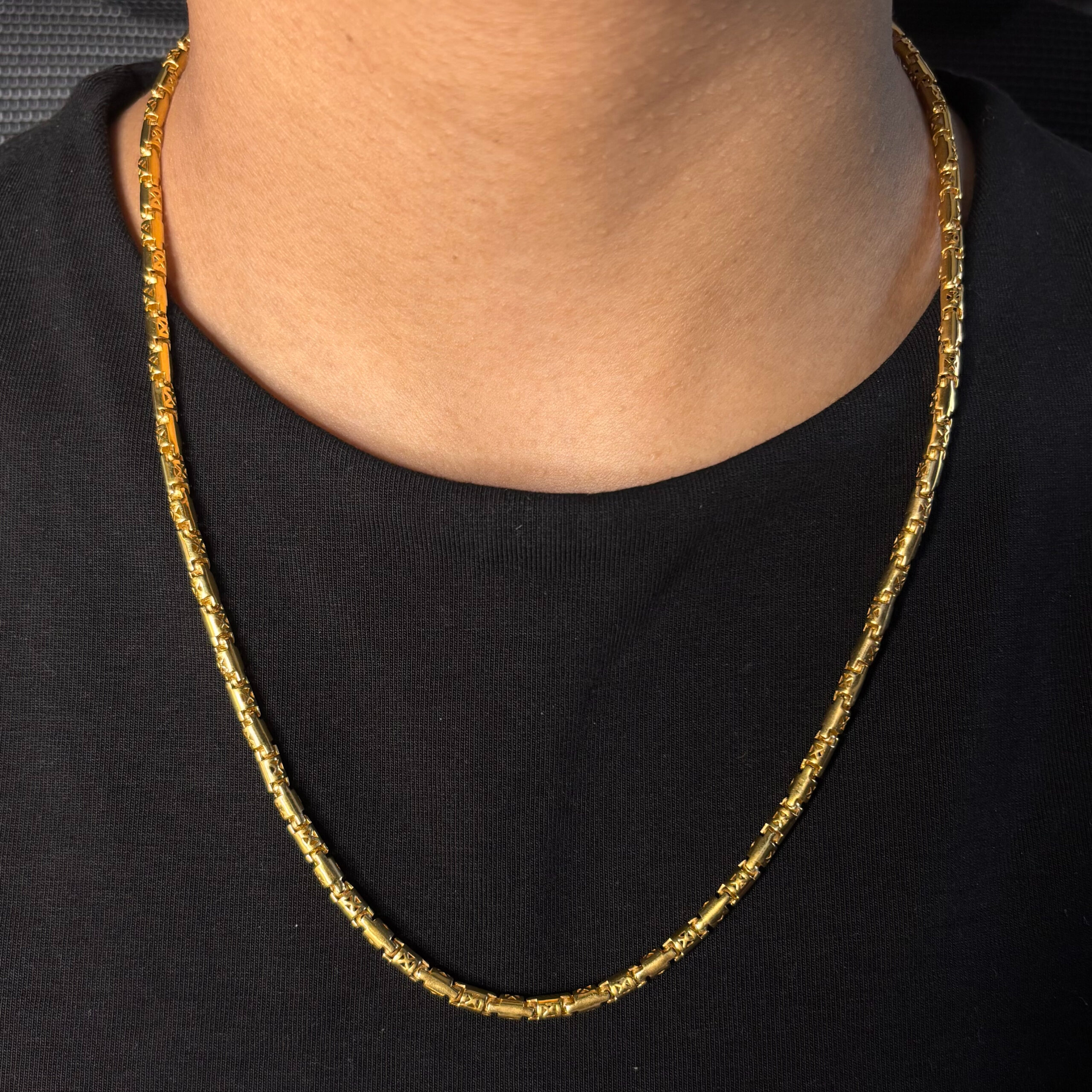 IMG_2789 9KT CHAIN - Image 1