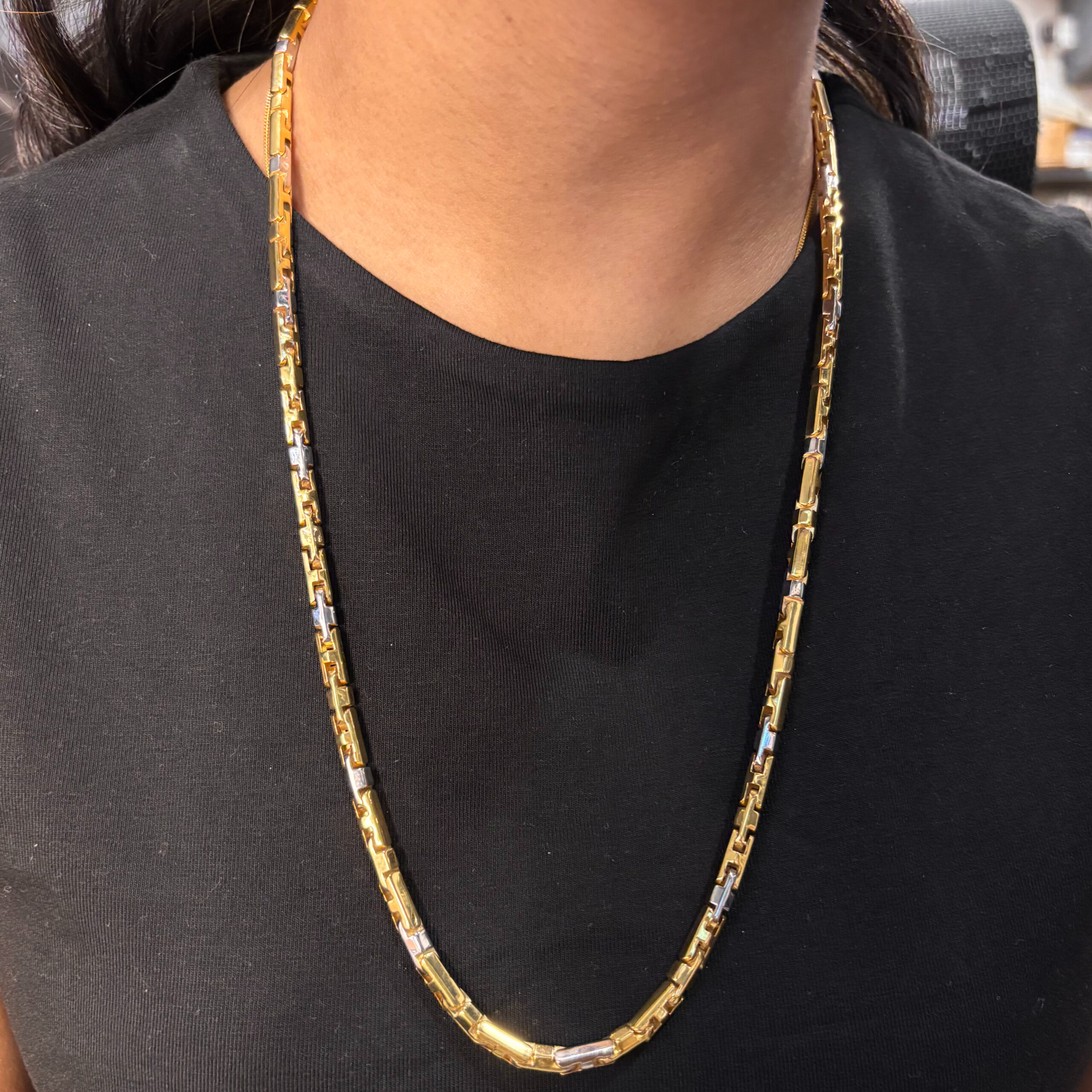 IMG_2881 9KT CHAIN - Image 1