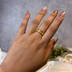 9KT RING