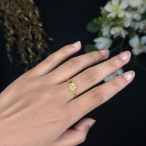LADIES RING ( 9KT GOLD)