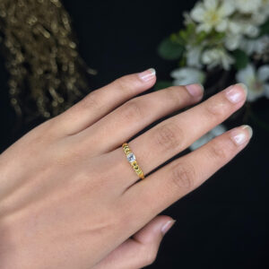 LADIES RING ( 9KT GOLD)