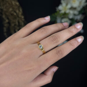 LADIES RING ( 9KT GOLD)