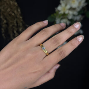 LADIES RING ( 9KT RING)