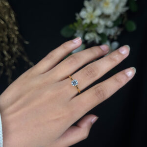 LADIES RING ( 9KT GOLD)