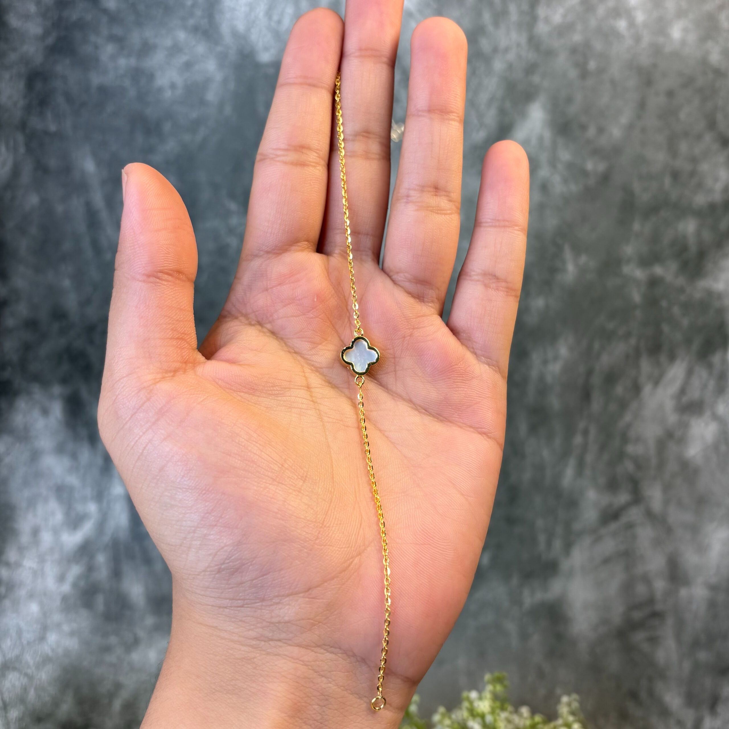BRACELET ( 18KT GOLD)