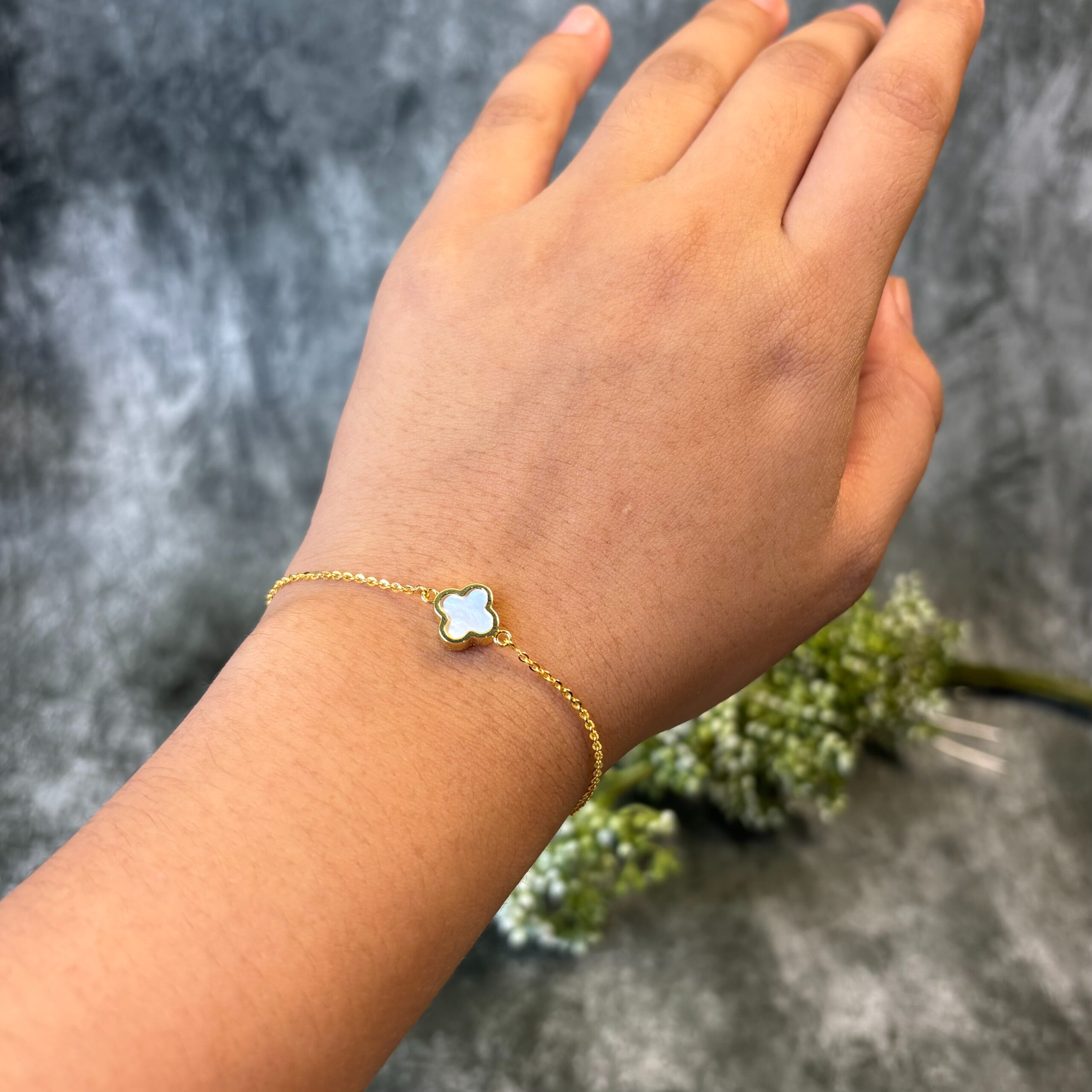 BRACELET ( 18KT GOLD)