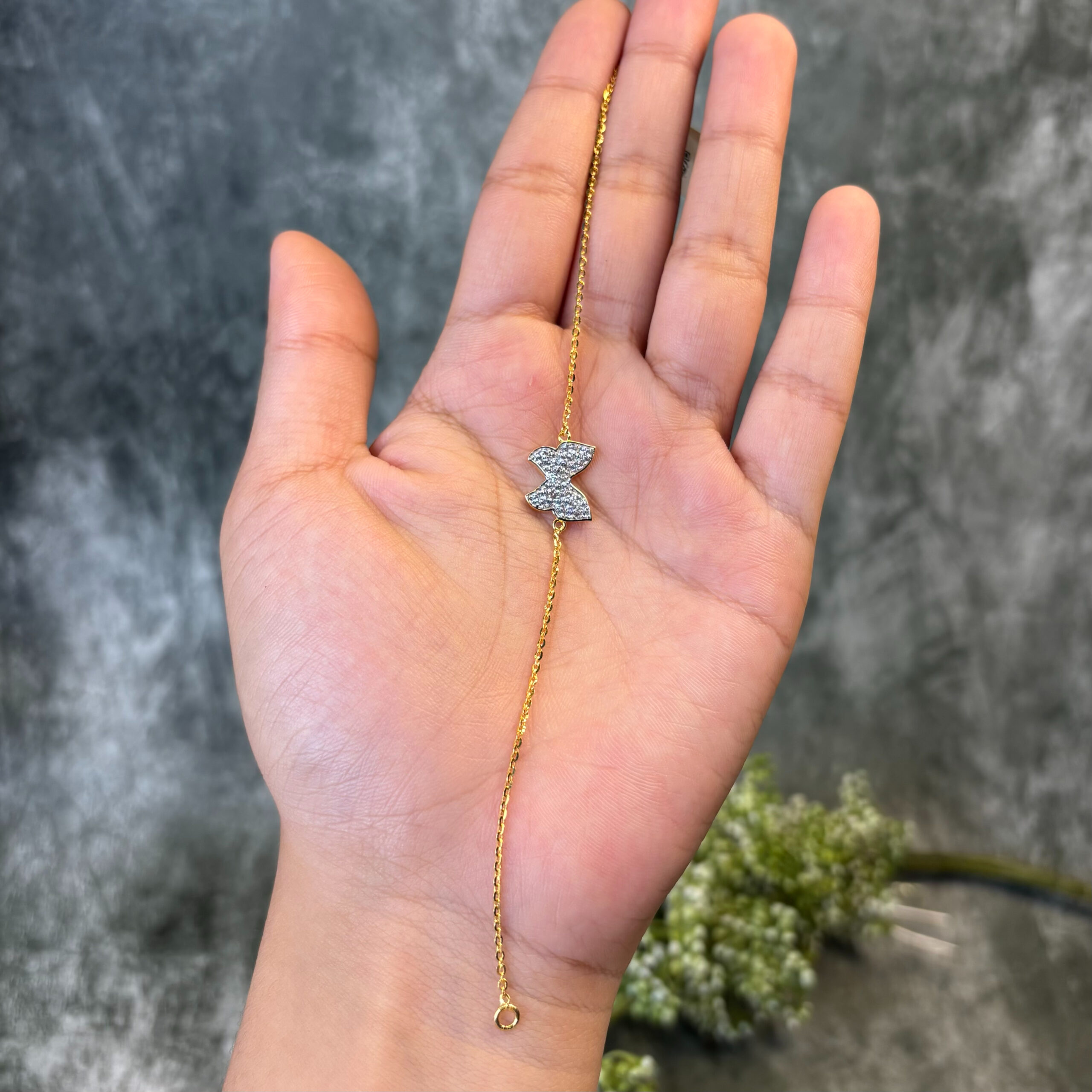 BRACELET ( 18KT GOLD)
