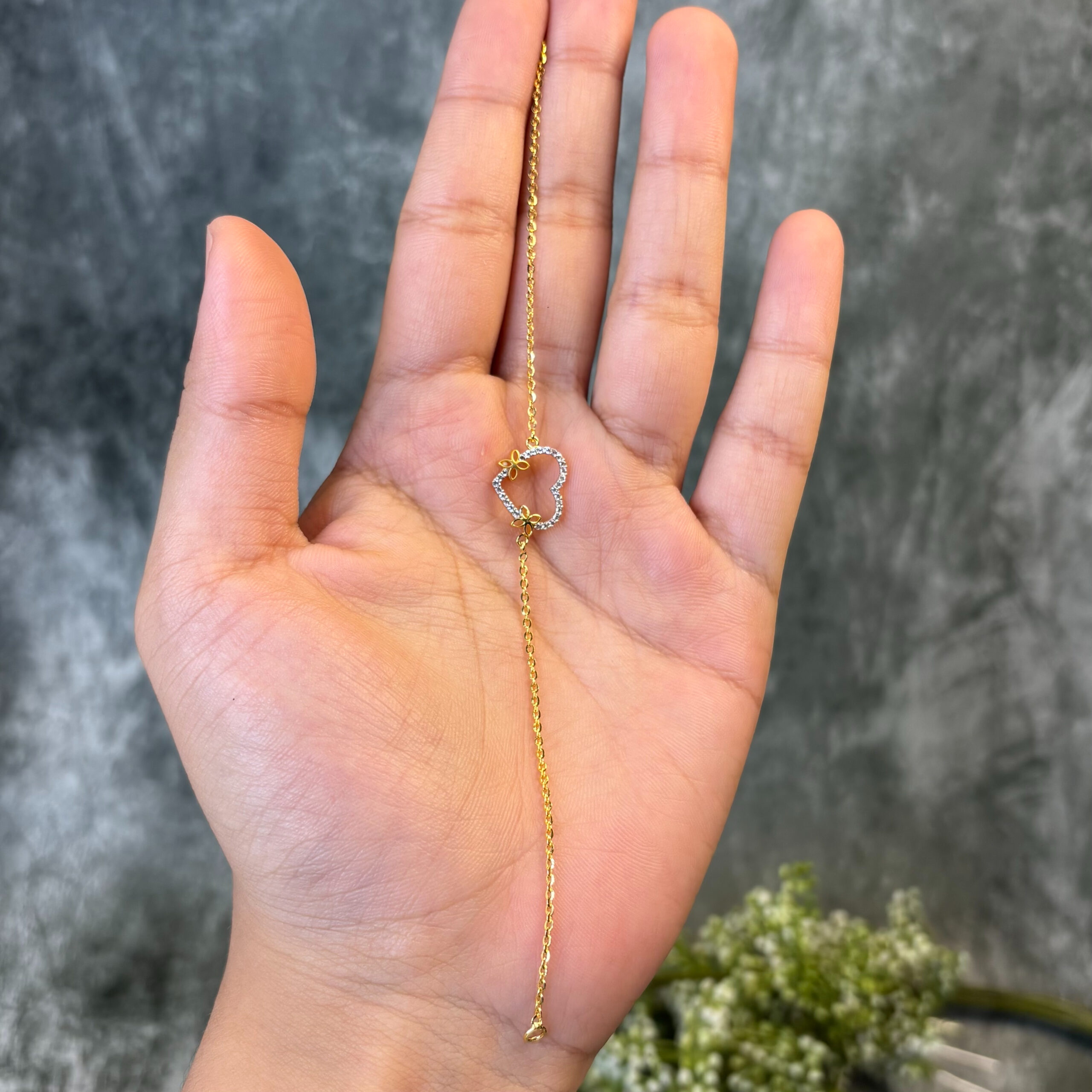 BRACELET ( 18KT GOLD)