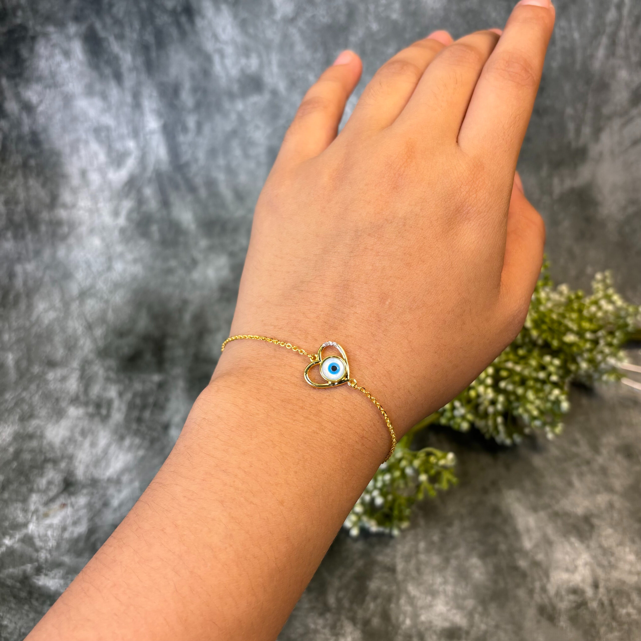 BRACELET ( 18KT GOLD)