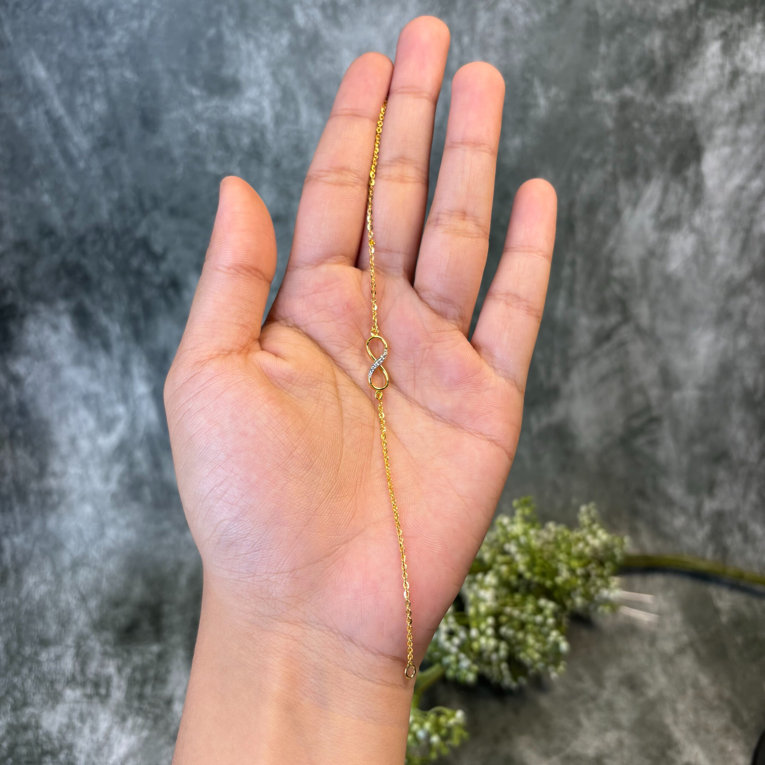 BRACELET ( 18KT GOLD)
