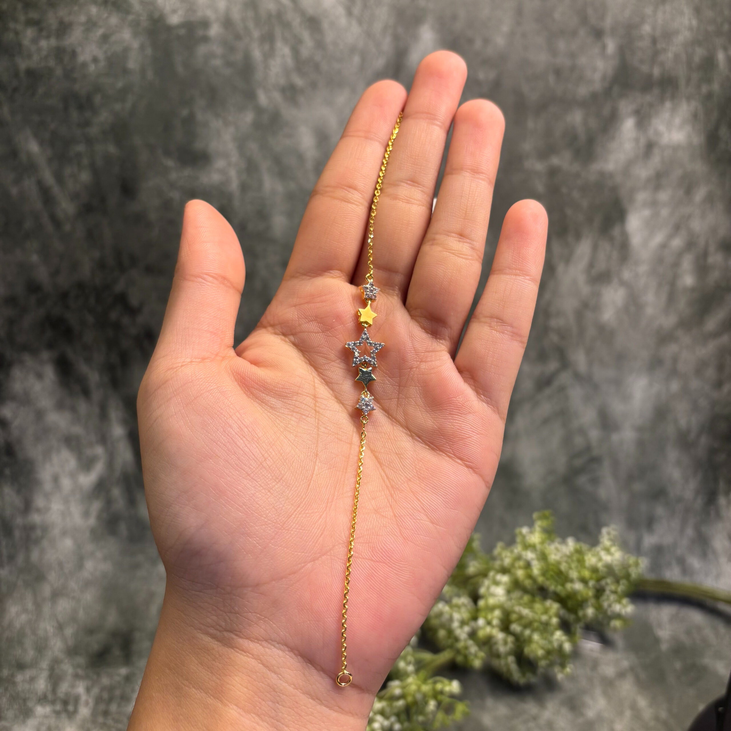 BRACELET ( 18KT GOLD)