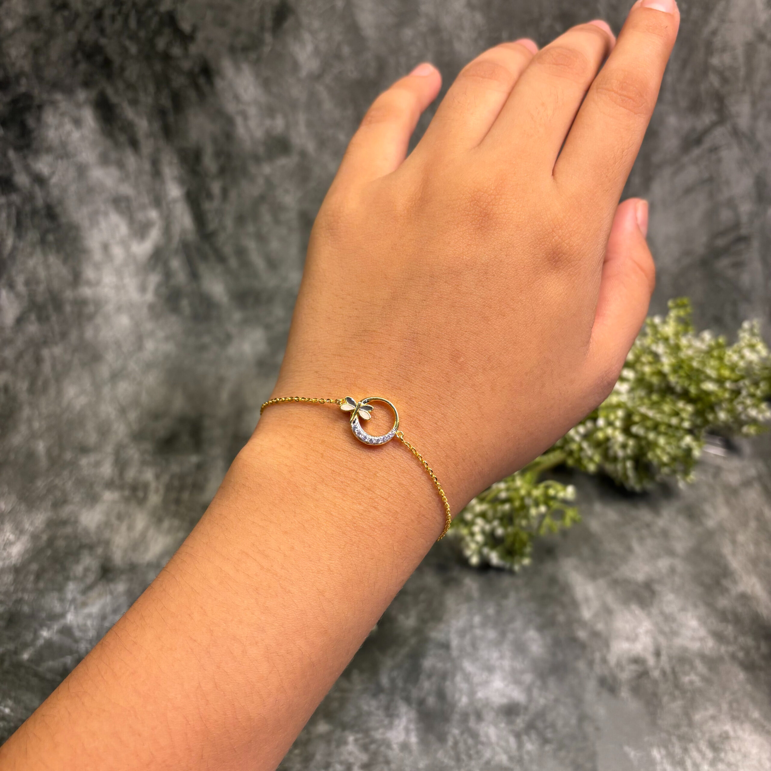 BRACELET ( 18KT GOLD)