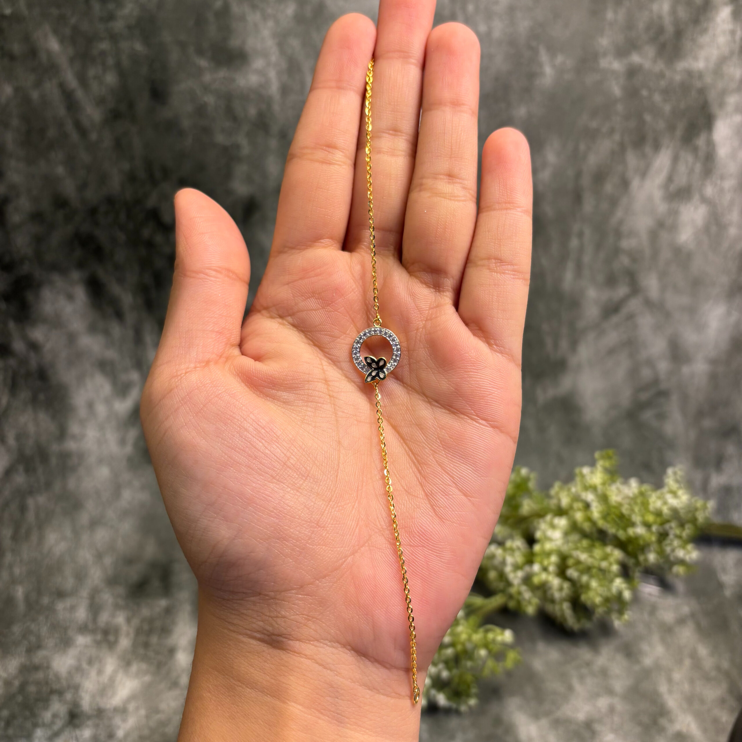 BRACELET ( 18KT GOLD)