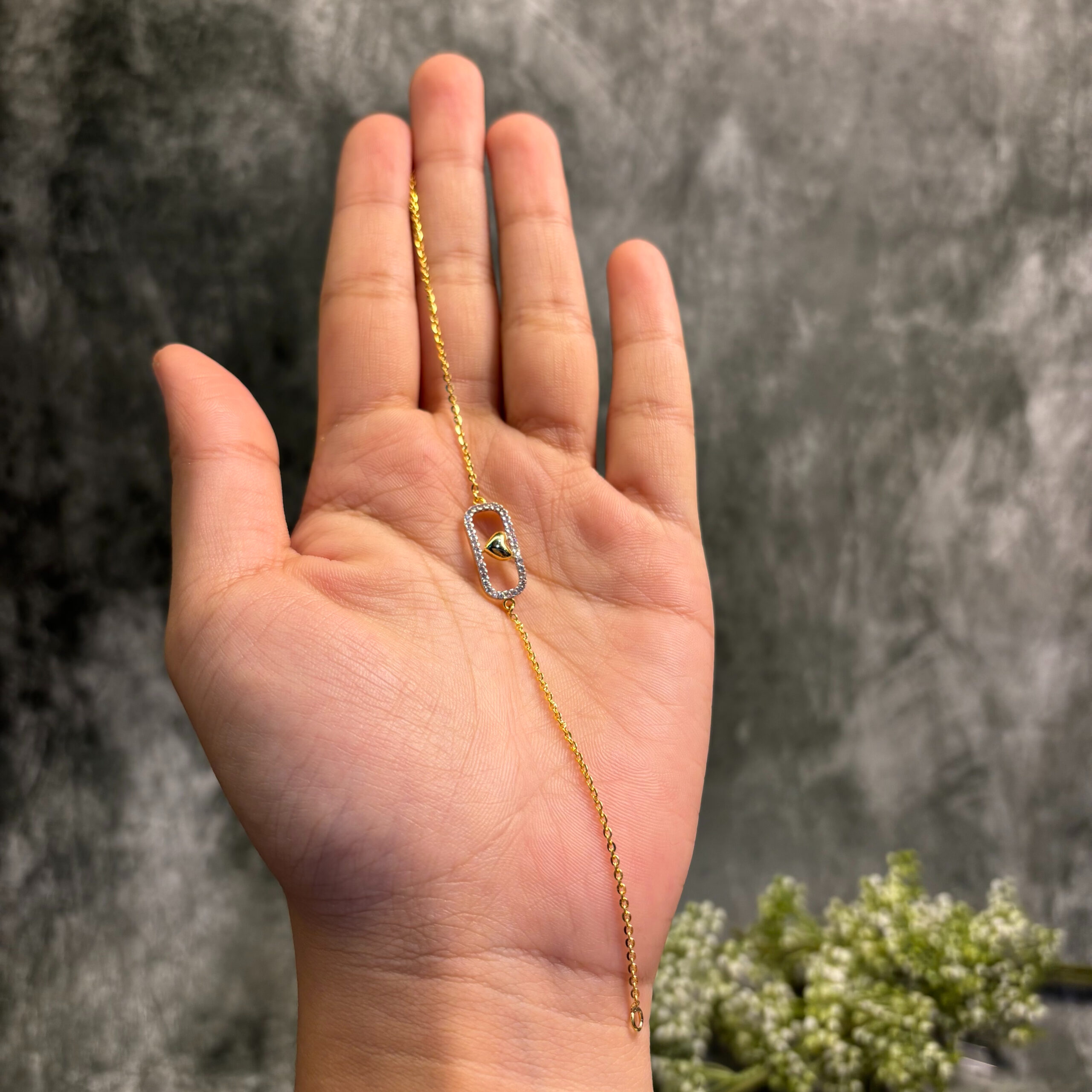 BRACELET ( 18KT GOLD)