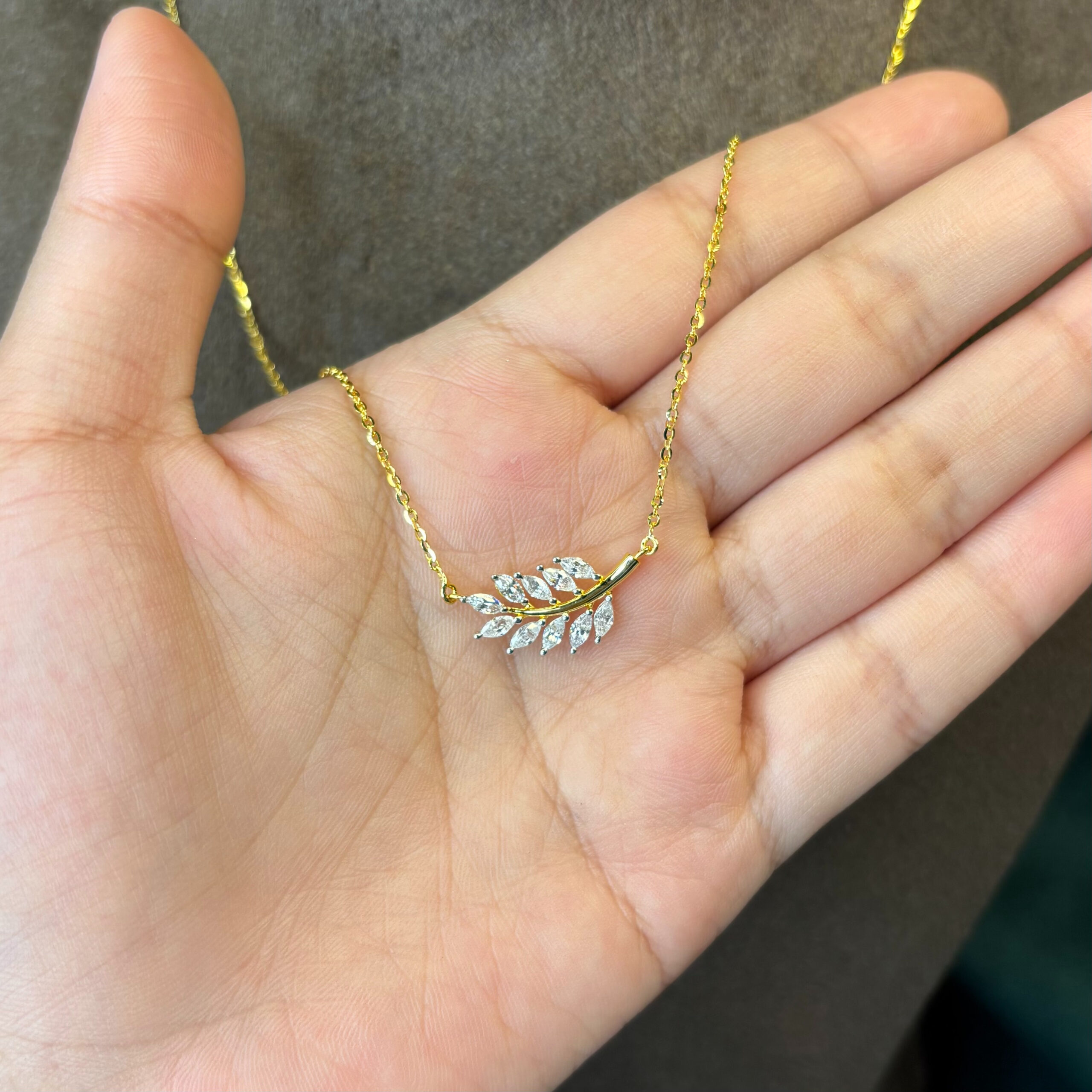 LADIES CHAIN ( 18KT GOLD)