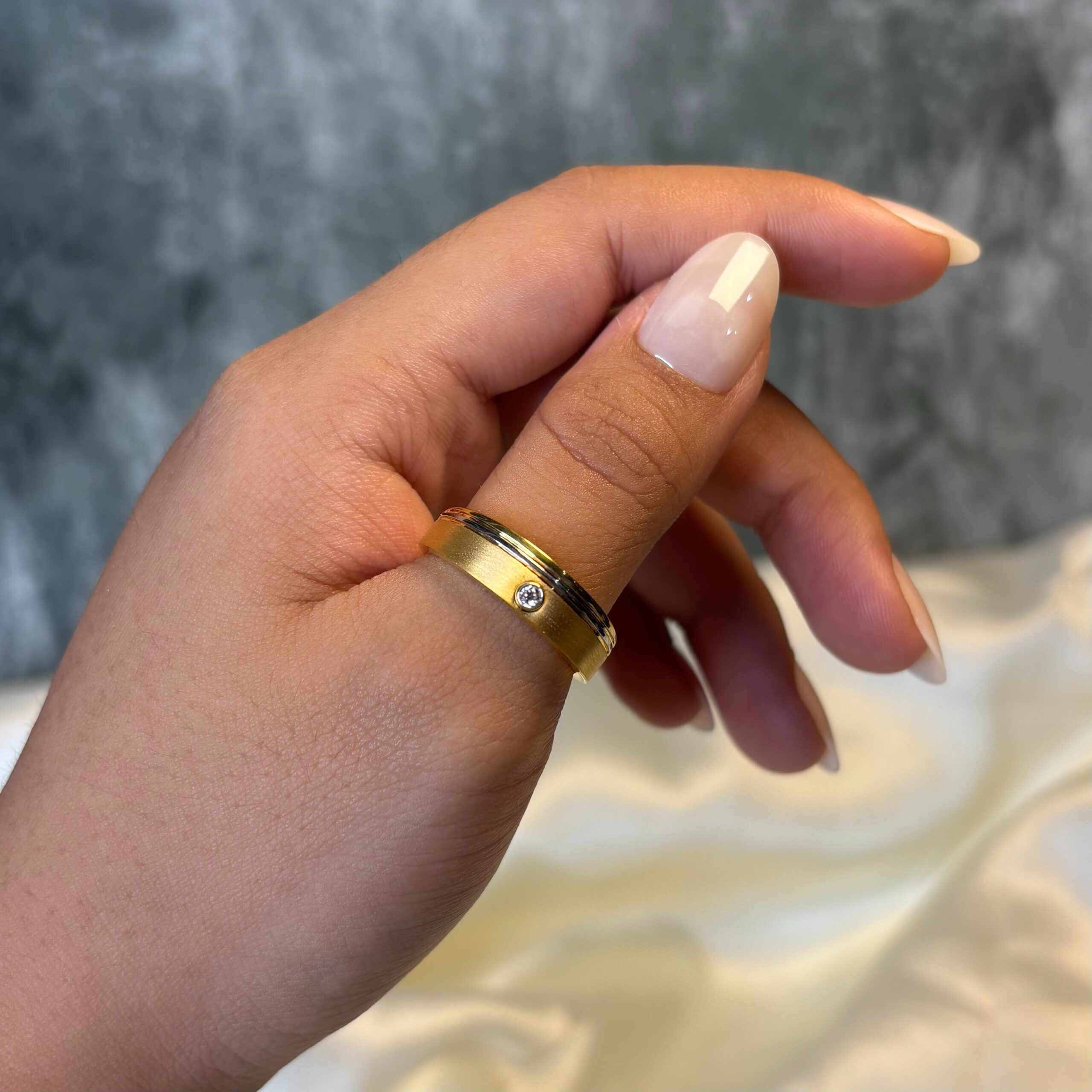 MEN'S RING ( 22KT GOLD)