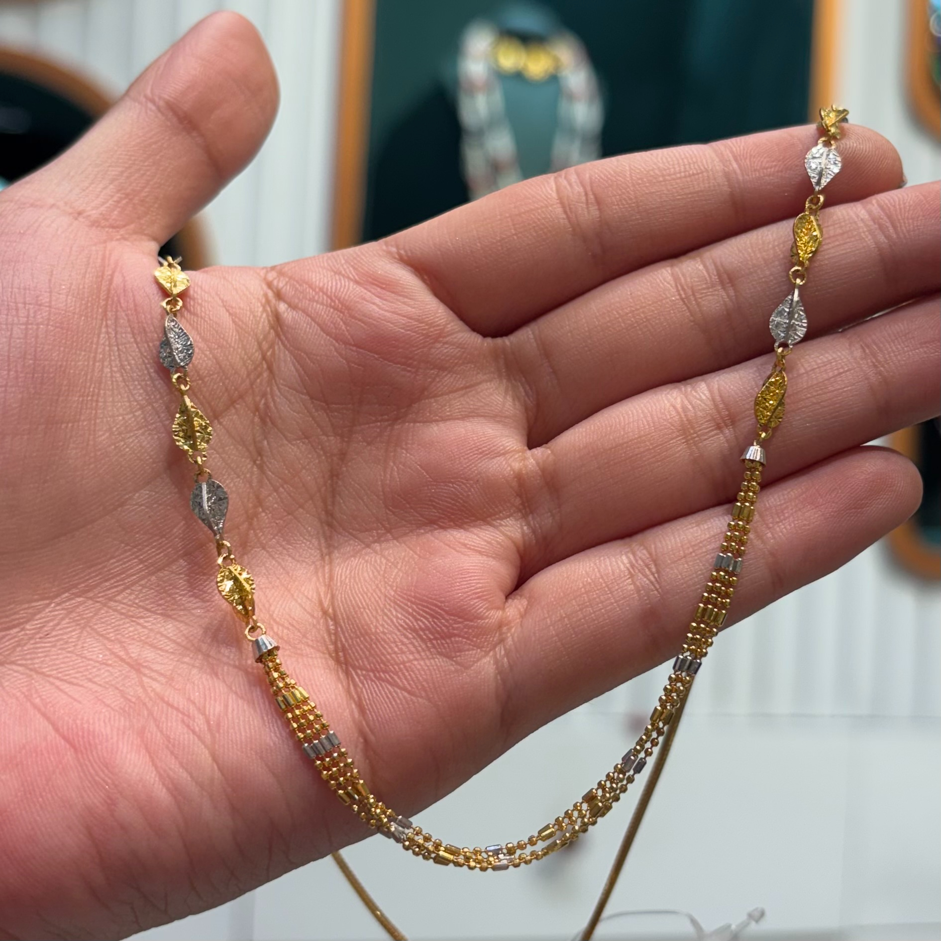CHAIN ( 22KT GOLD)