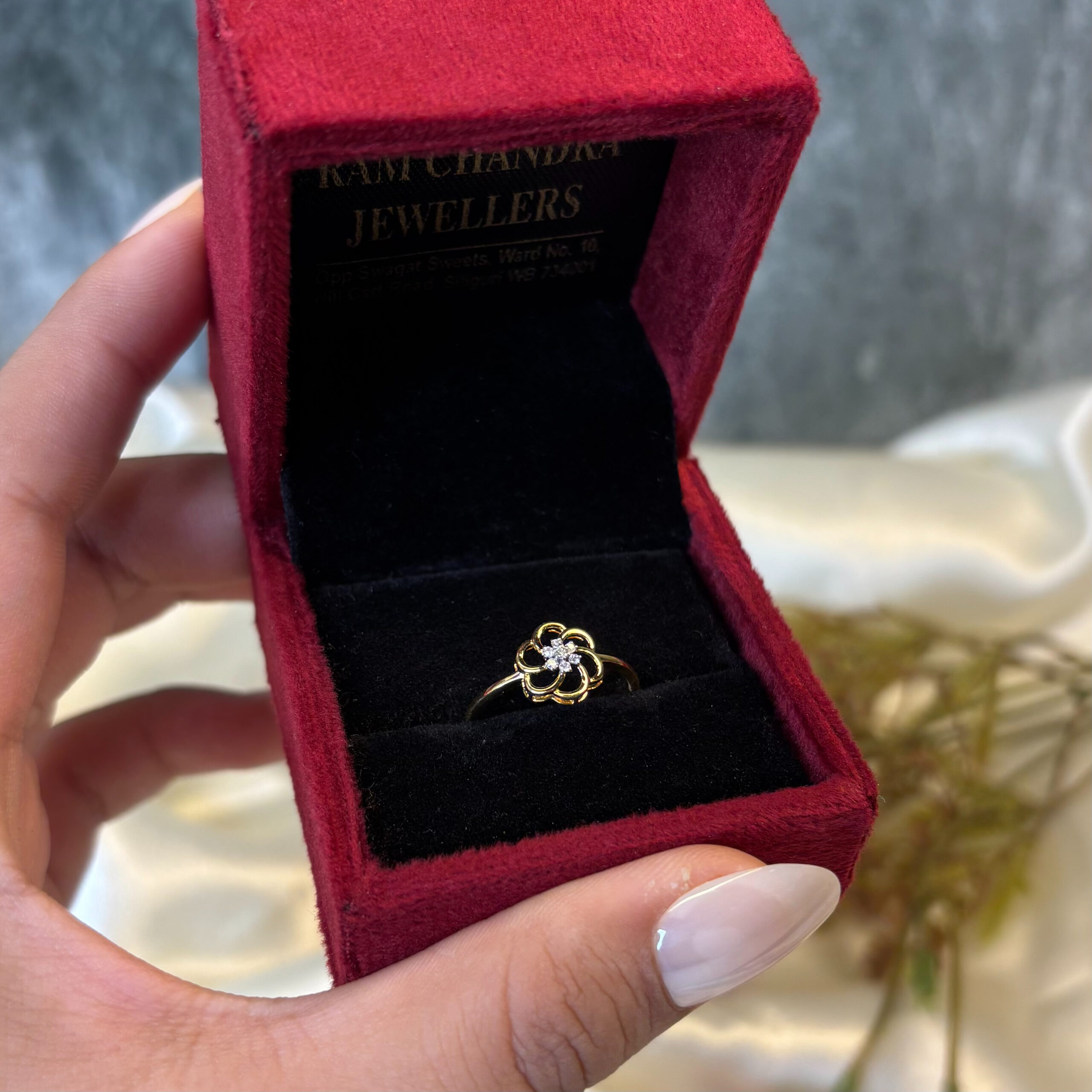 DIAMOND RING ( 9KT GOLD)