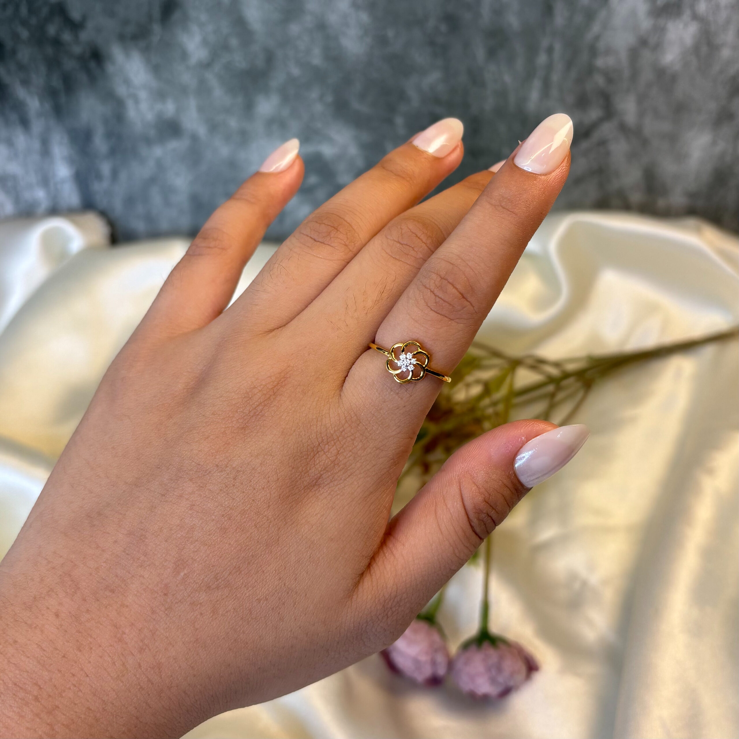 DIAMOND RING ( 9KT GOLD)