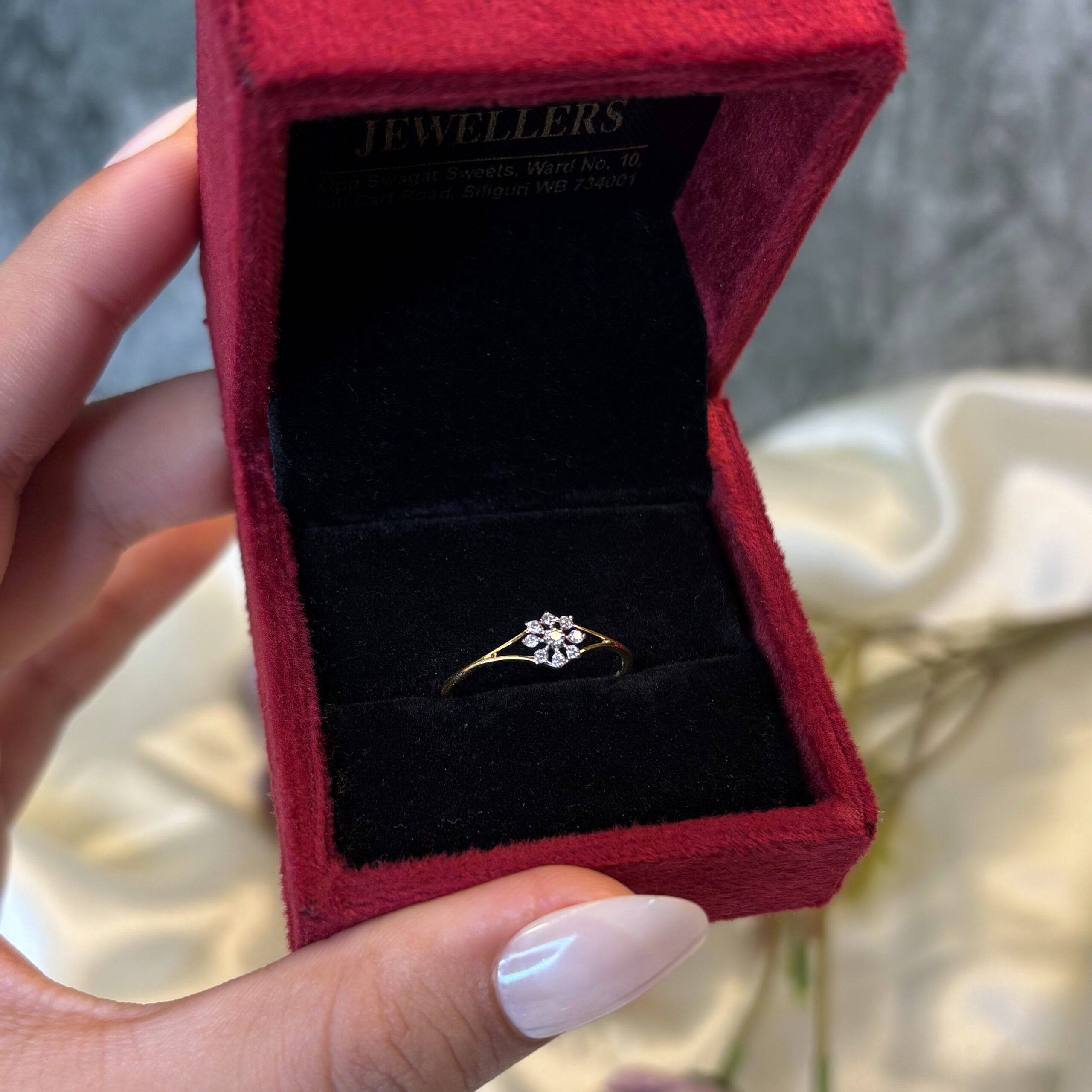 DIAMOND RING ( 9KT GOLD)
