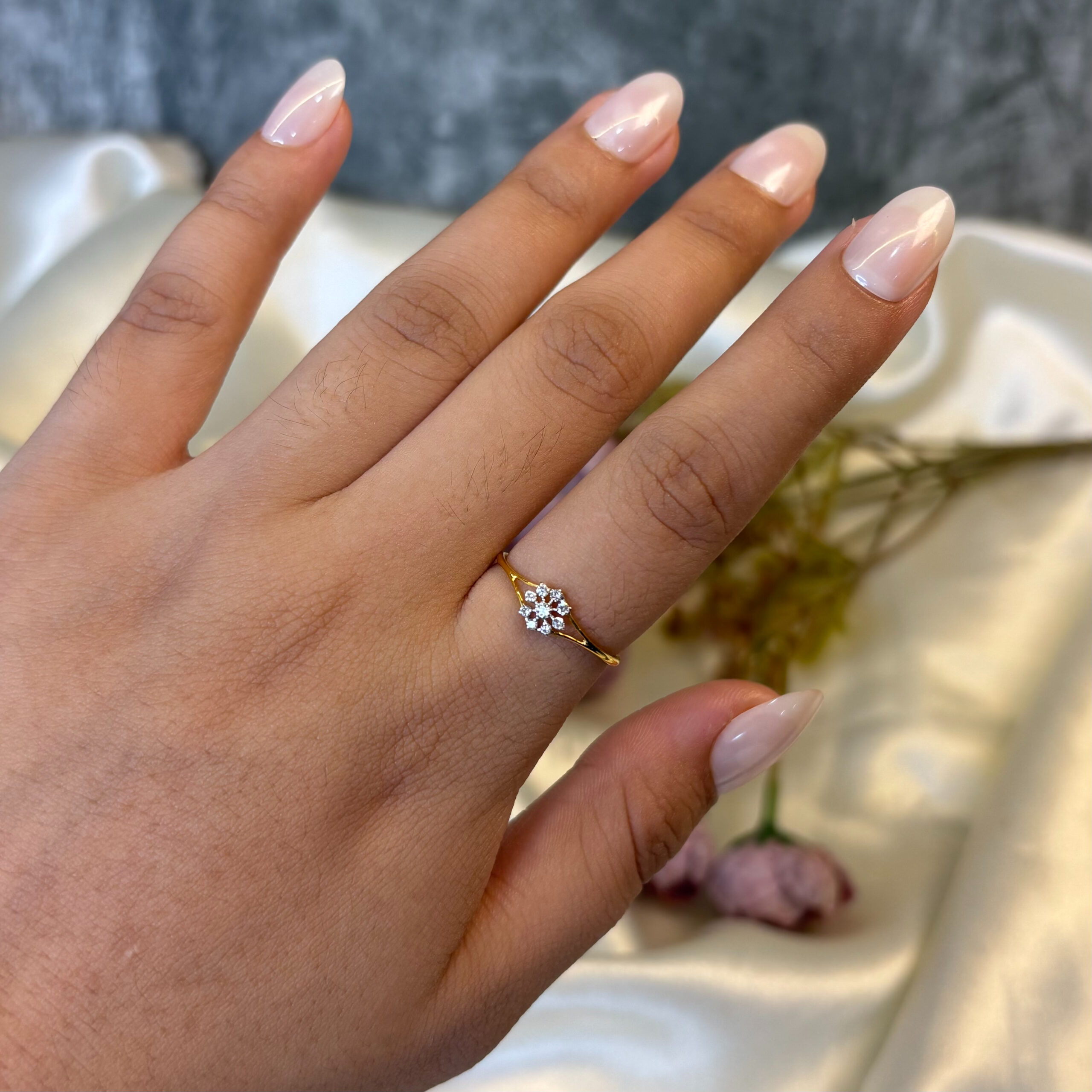 DIAMOND RING ( 9KT GOLD)