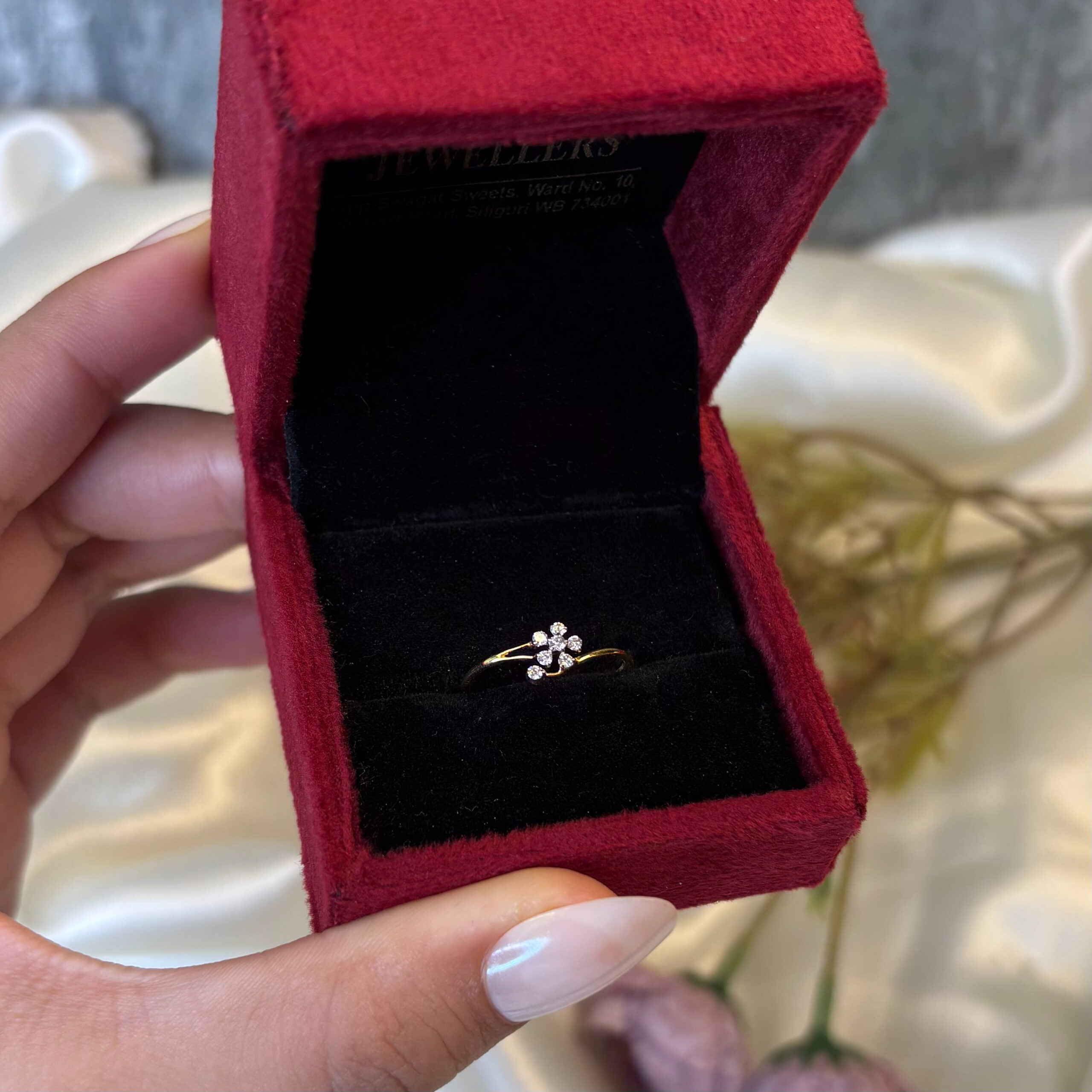 DIAMOND RING ( 9KT GOLD)