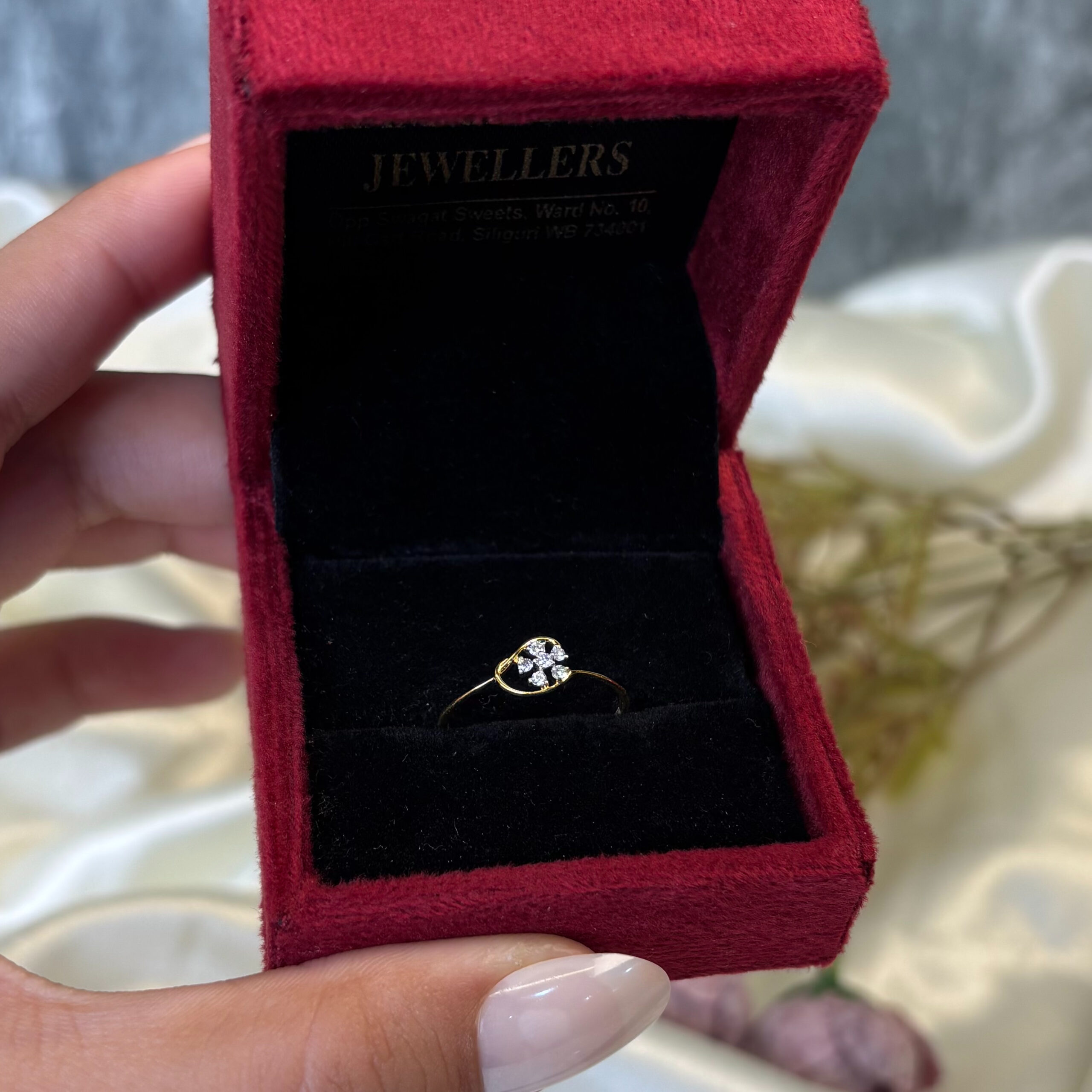 DIAMOND RING ( 9KT GOLD)