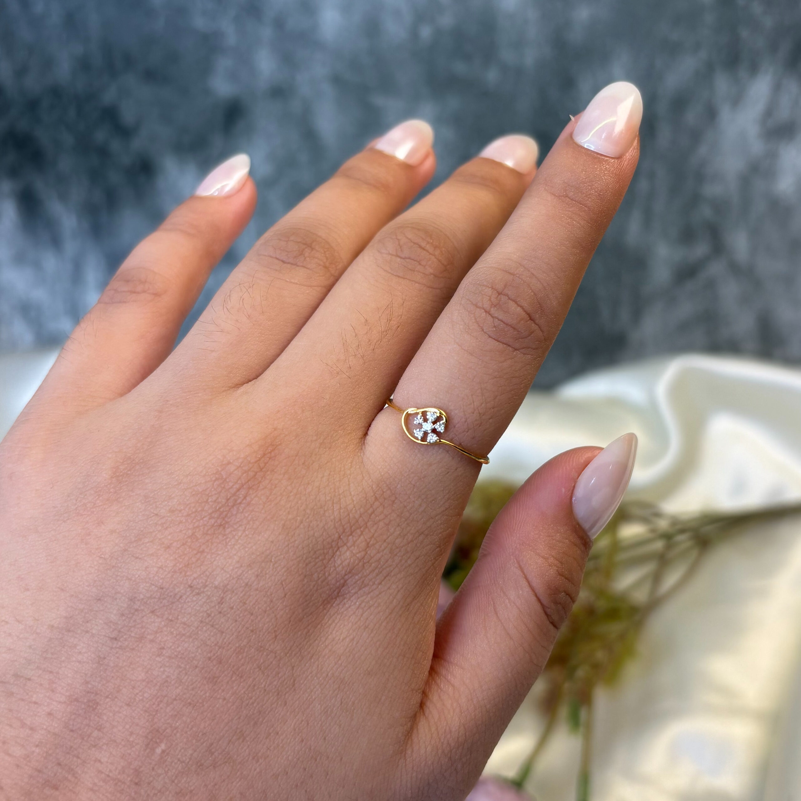 DIAMOND RING ( 9KT GOLD)