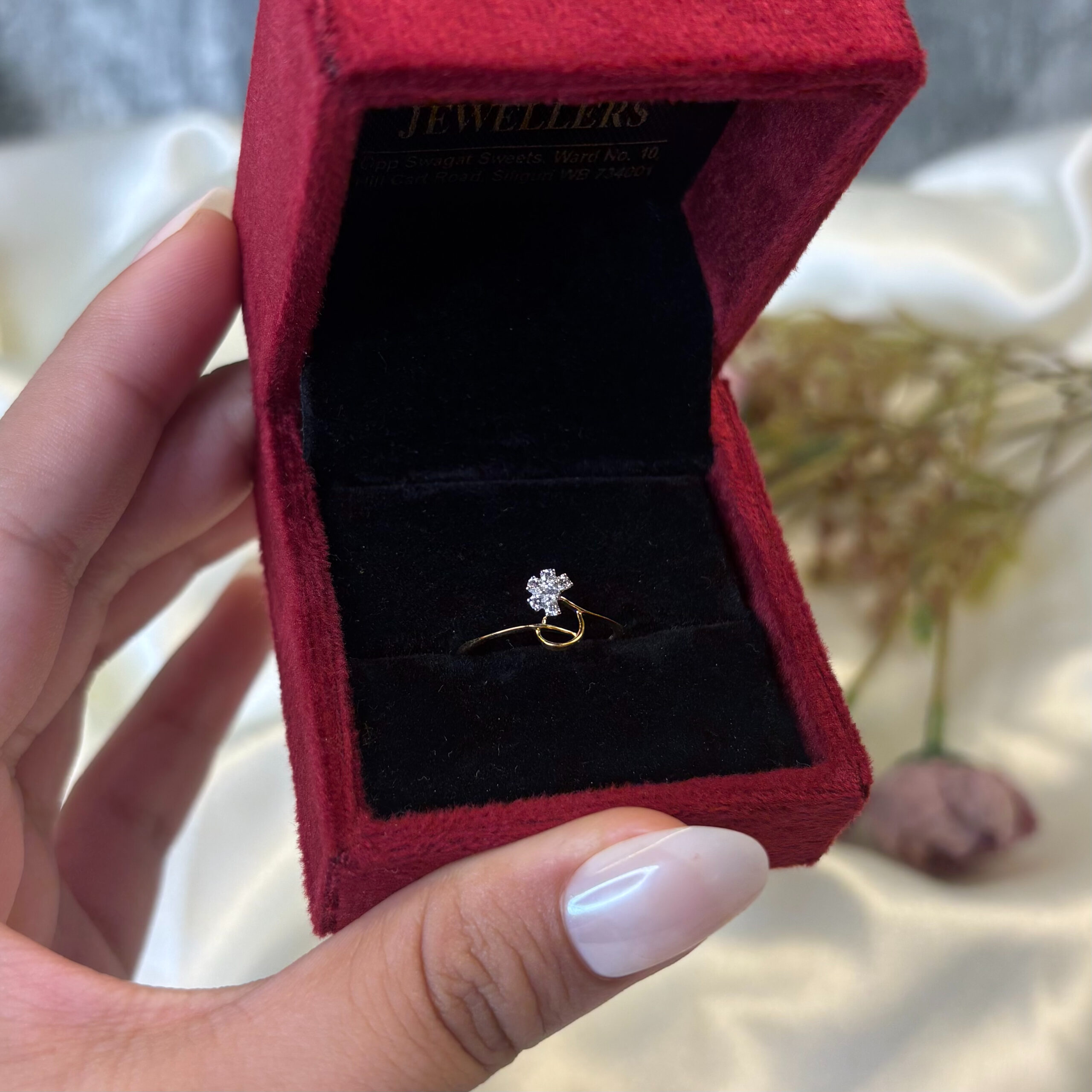 DIAMOND RING ( 9KT GOLD)